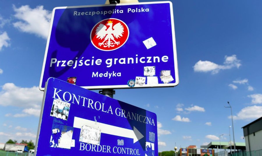 З суботи Польща відкриє кордони для працівників з ЄС та ЄЕП