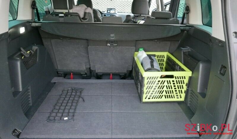 2014' Peugeot 5008 photo #4