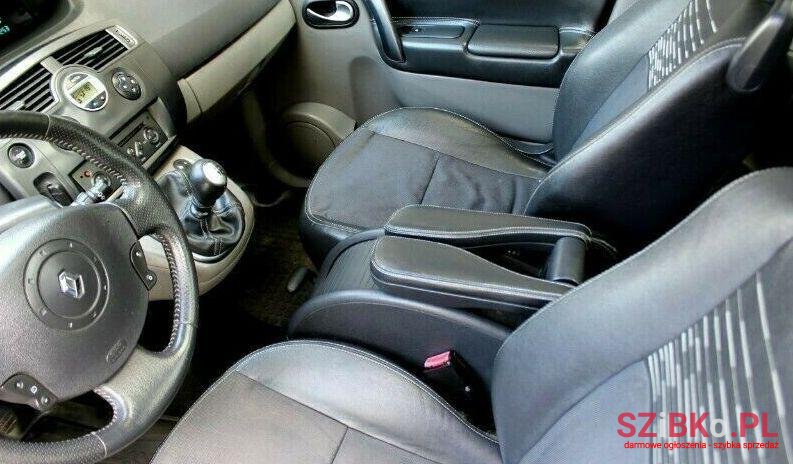2006' Renault Scenic photo #1