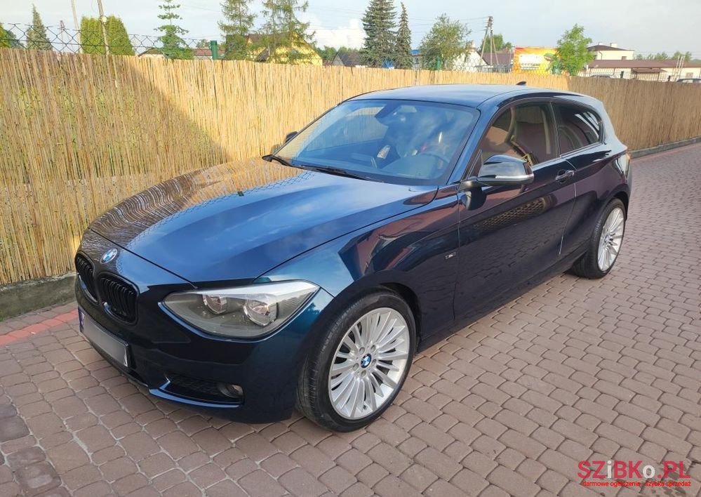 2012' BMW 1 Series photo #1