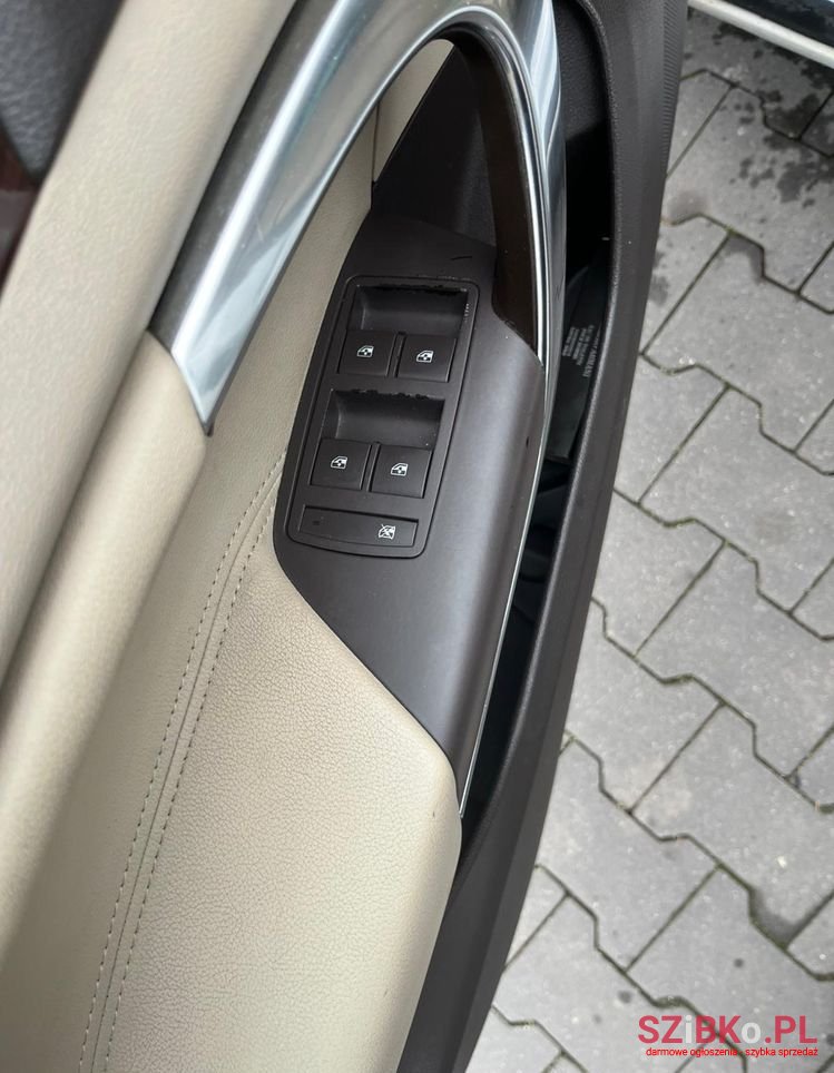 2012' Opel Insignia 2.0 T Cosmo photo #6