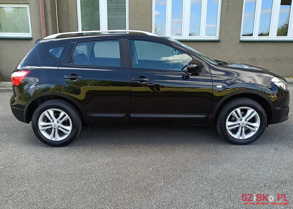 2011' Nissan Qashqai 2.0 Tekna photo #6