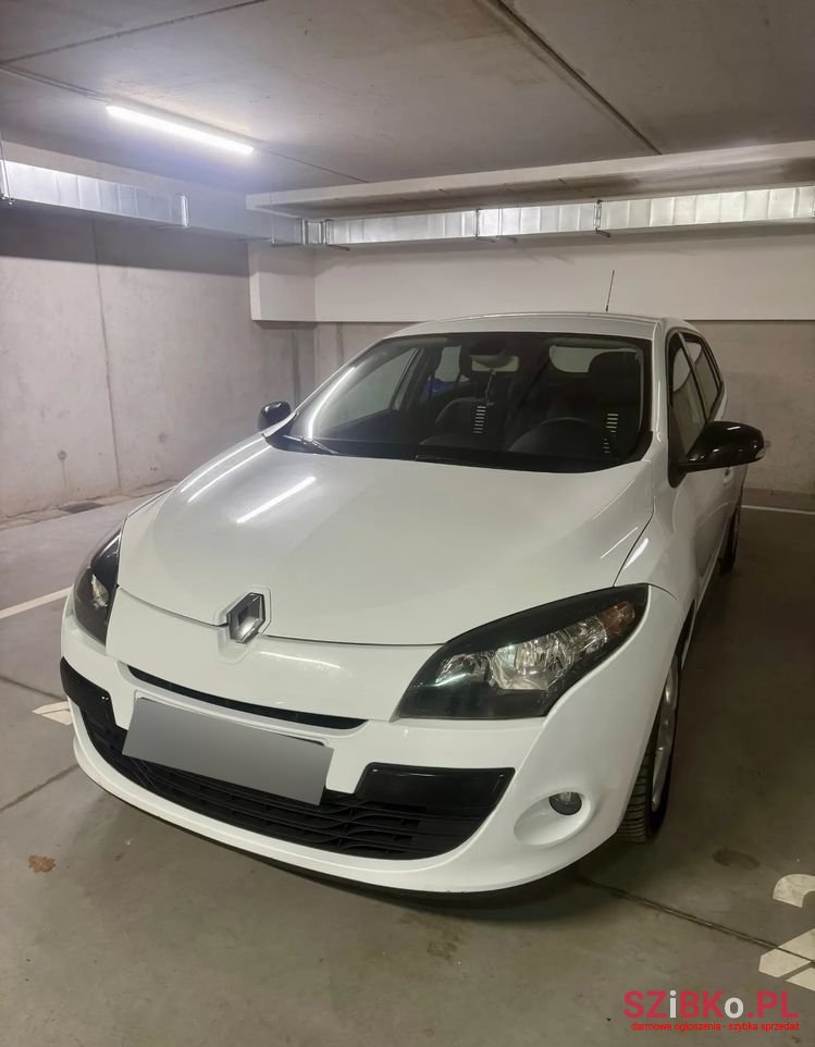 2011' Renault Megane 1.5 Dci Color Edition photo #5