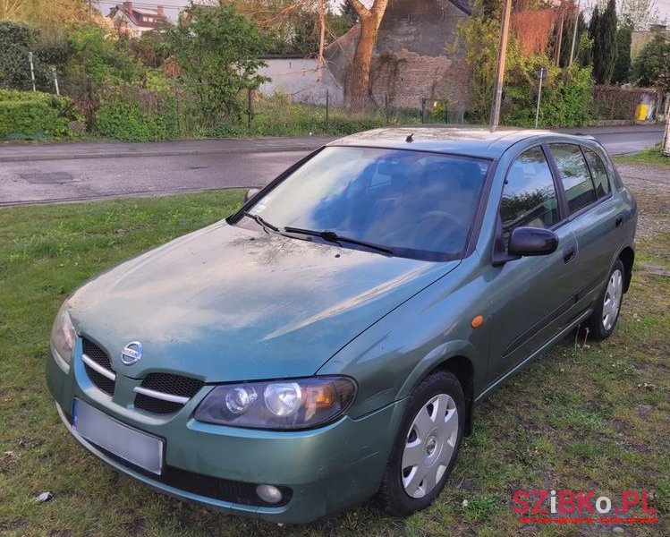 2003' Nissan Almera photo #2