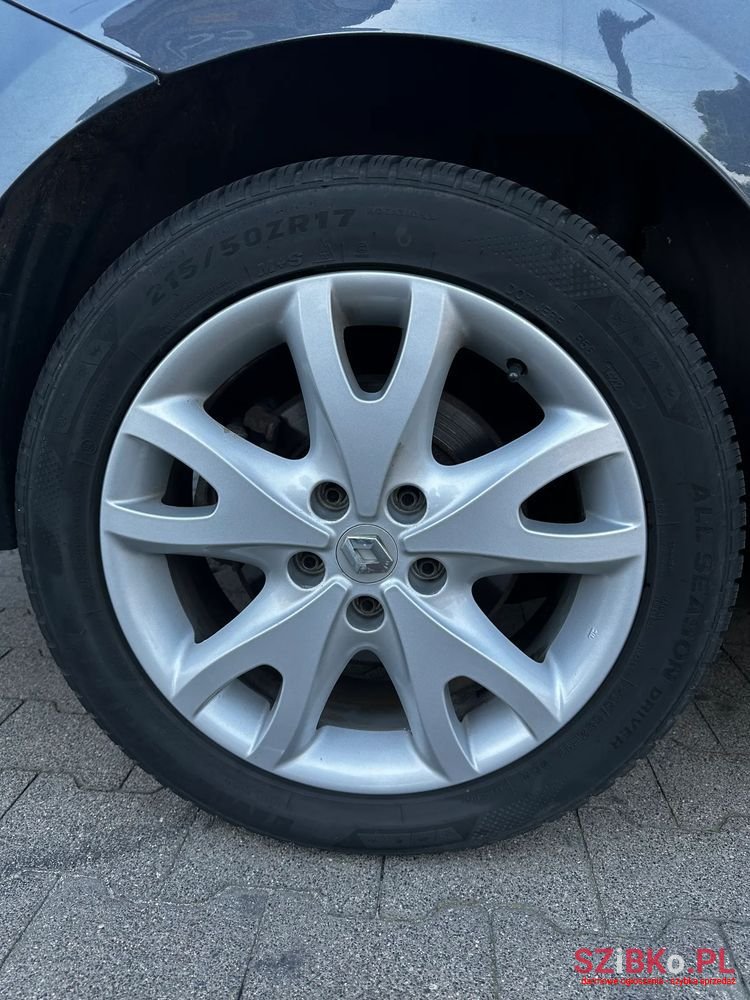 2008' Renault Laguna photo #5