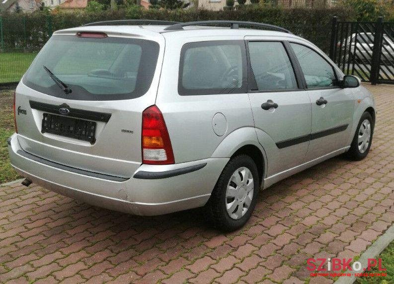 2003' Ford Focus photo #1