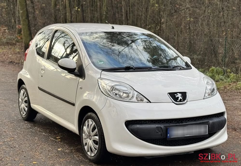 2009' Peugeot 107 photo #1