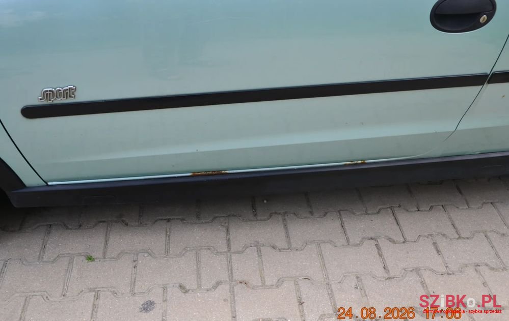 2000' Opel Corsa 1.4 16V Sport photo #5