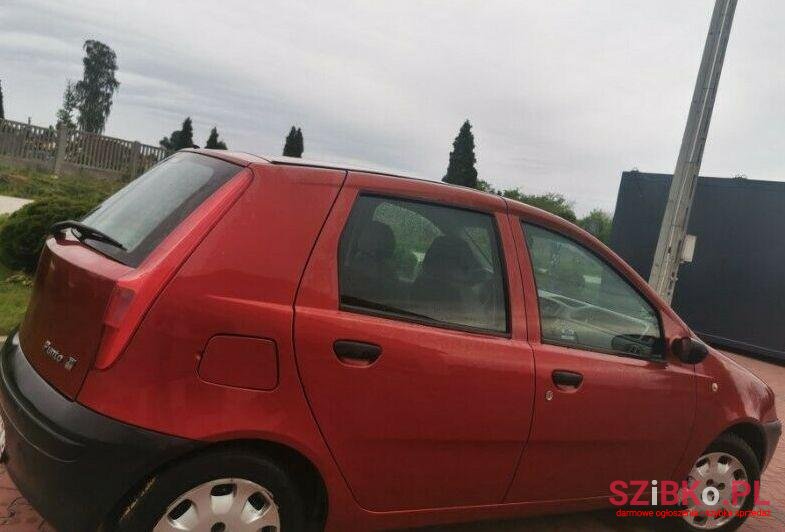 2001' Fiat Punto photo #1