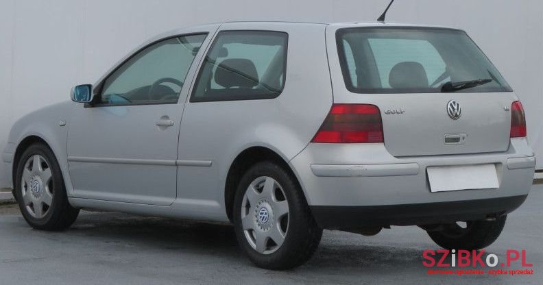 2000' Volkswagen Golf photo #3