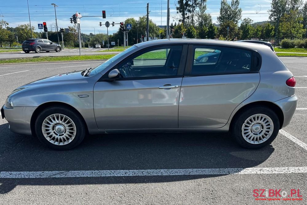 2009' Alfa Romeo 147 photo #2