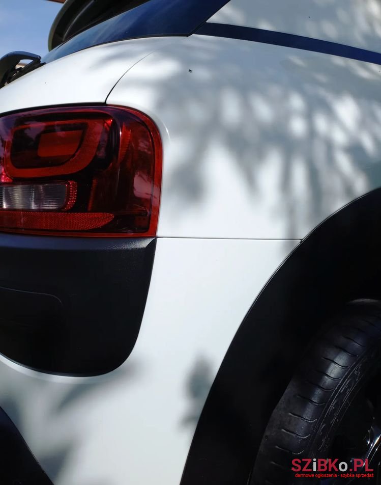 2016' Citroen C4 Cactus photo #4