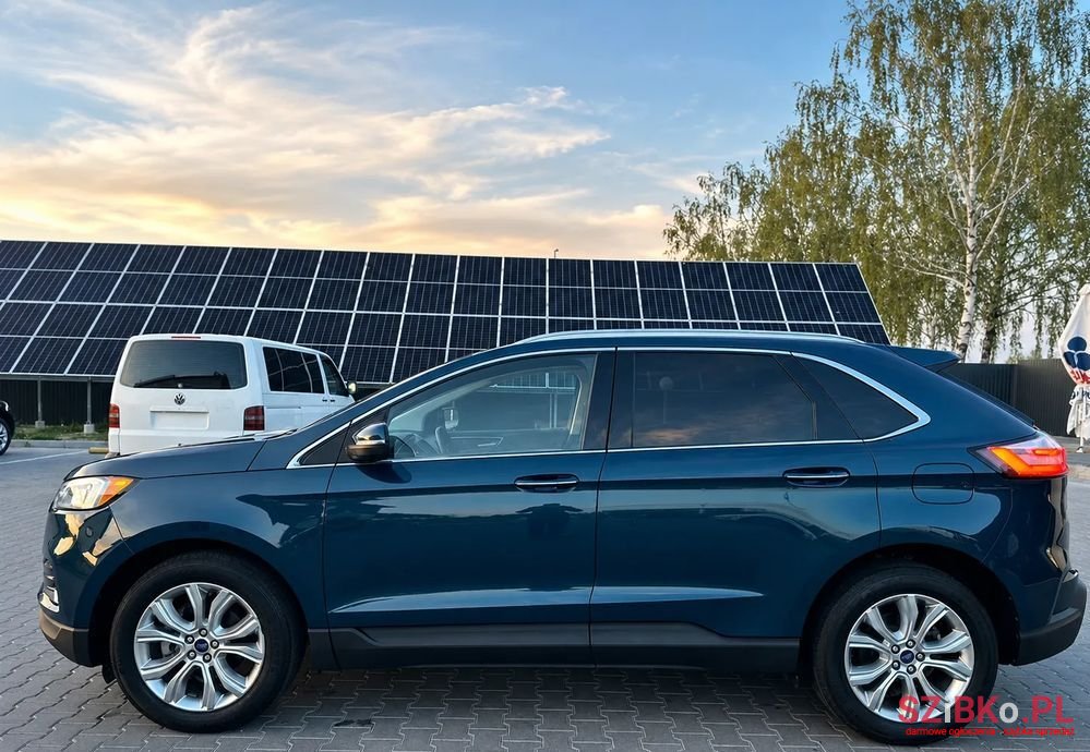 2020' Ford Edge photo #5