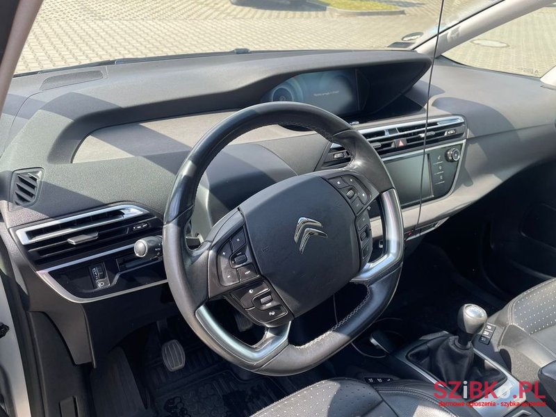 2014' Citroen C4 Picasso photo #3
