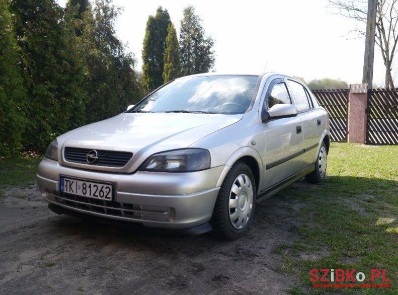 2004' Opel Astra photo #2