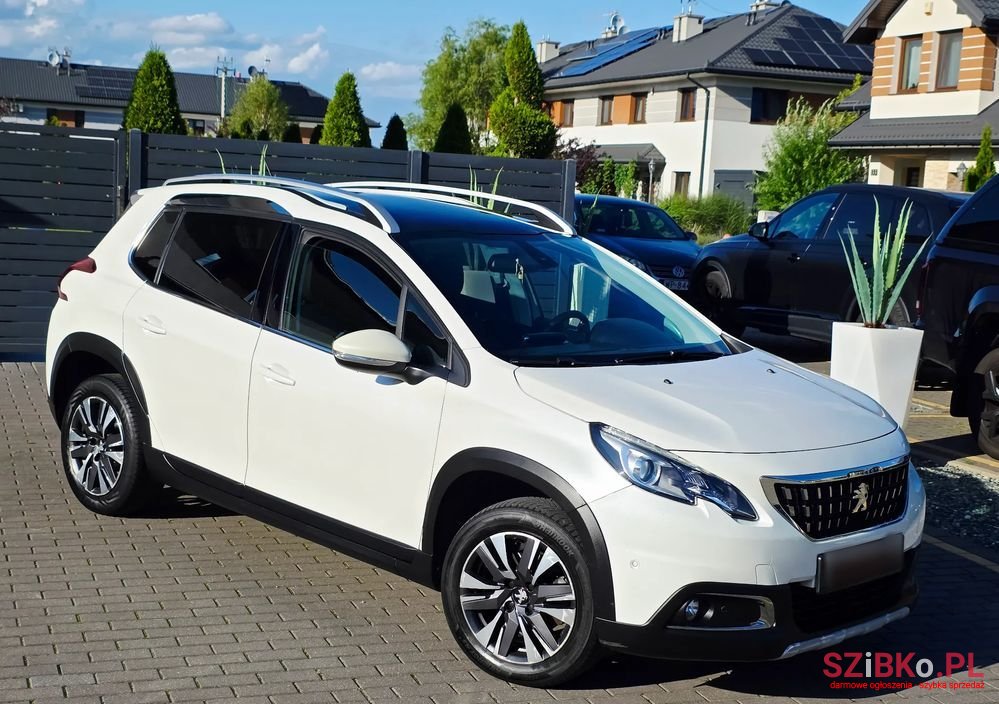 2019' Peugeot 2008 photo #1