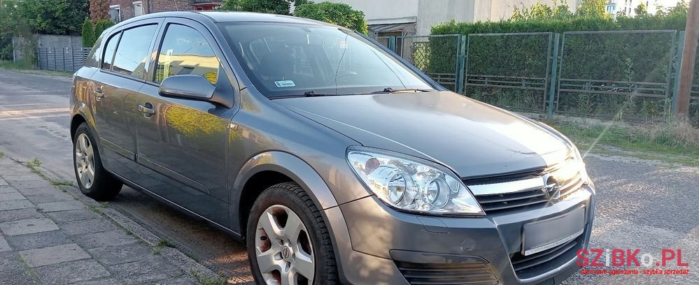 2006' Opel Astra 1.7 Cdti Elegance photo #2