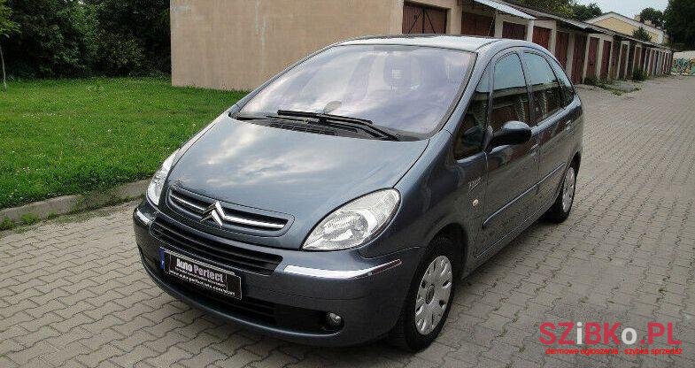 2006' Citroen Xsara Picasso photo #1