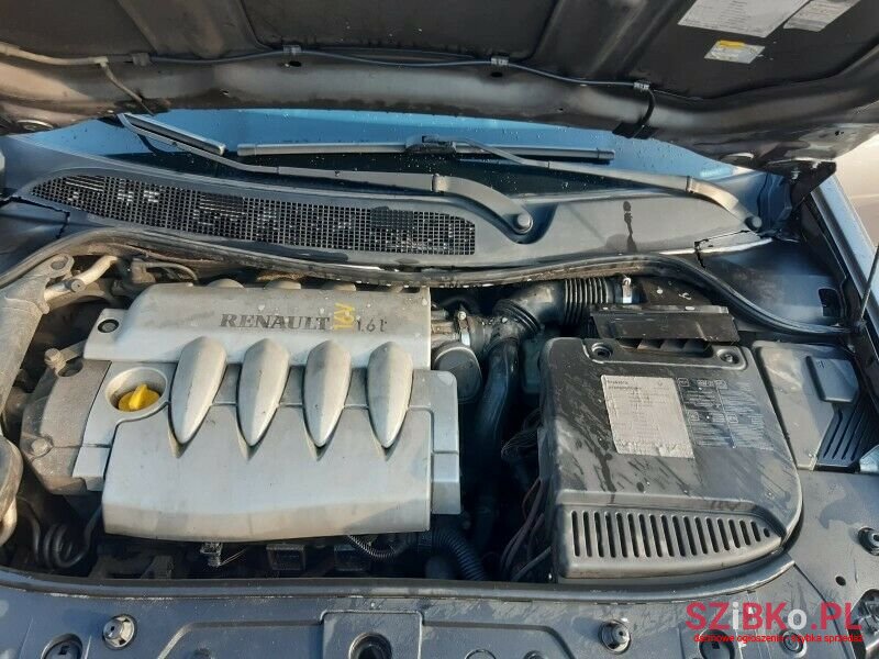 2003' Renault Megane photo #2