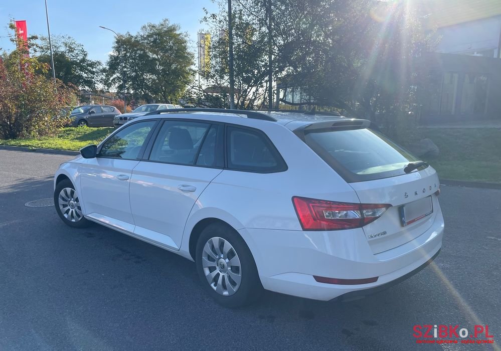 2020' Skoda Superb 1.5 Tsi Act Ambition photo #6