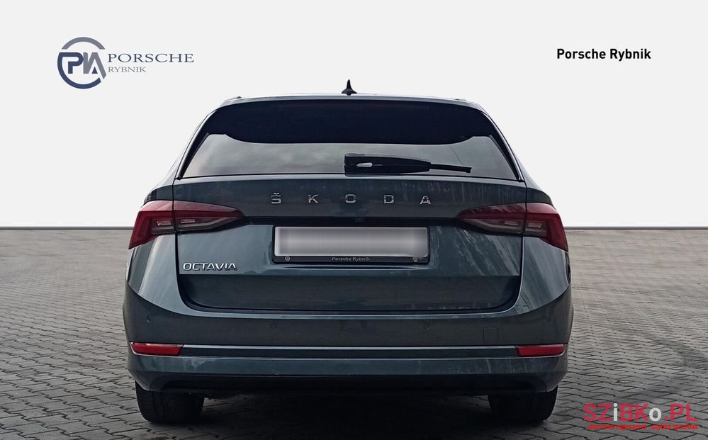 2020' Skoda Octavia photo #6