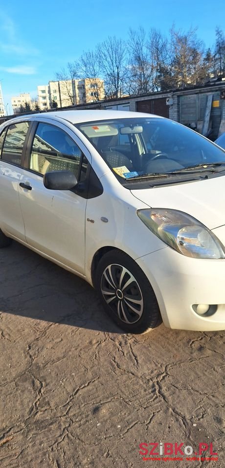 2008' Toyota Yaris photo #1