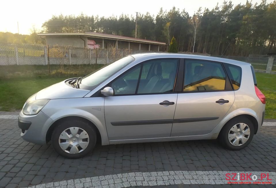2007' Renault Scenic photo #2