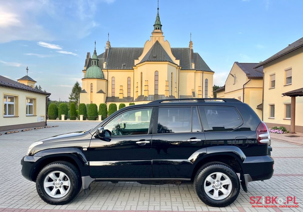 2005' Toyota Land Cruiser 3.0 D Sol photo #2