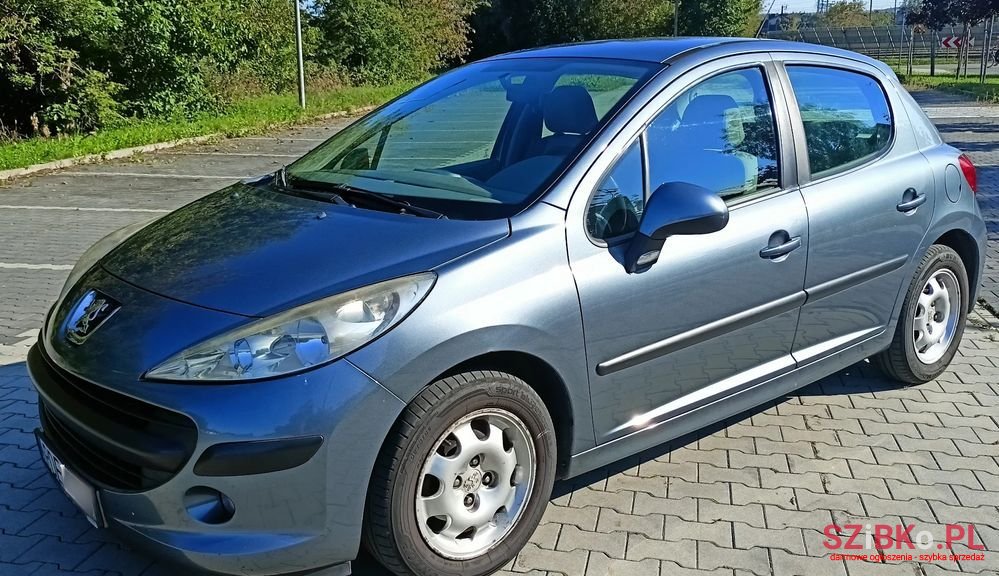 2007' Peugeot 207 1.4 Hdi Presence photo #1