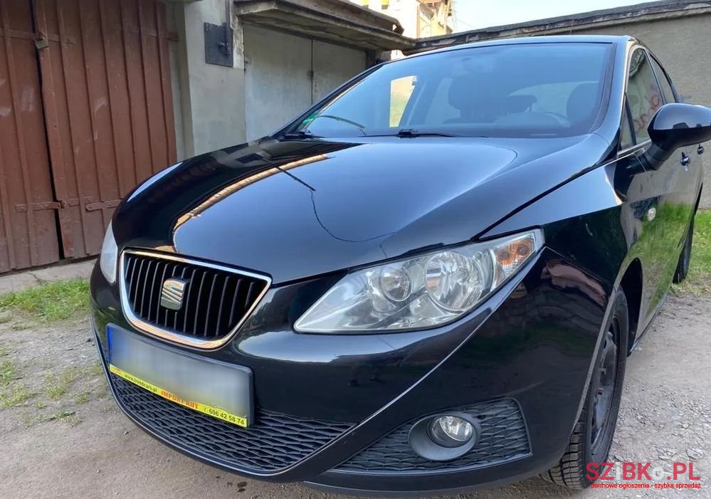 2012' SEAT Ibiza photo #1