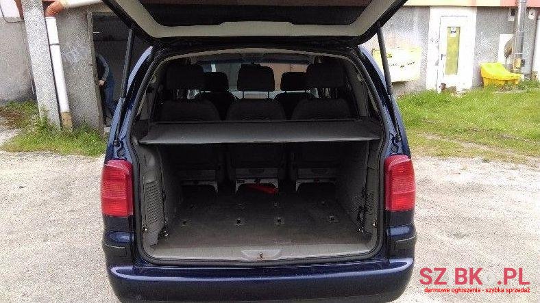 2001' SEAT Alhambra photo #2