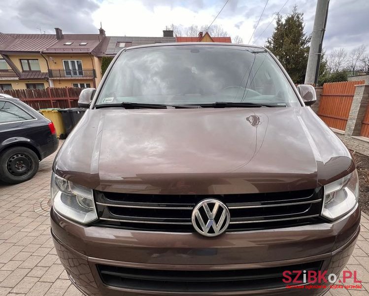 2014' Volkswagen Caravelle Tdi L2 photo #2
