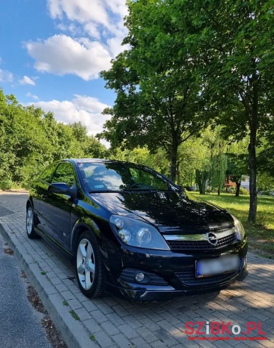 2008' Opel Astra photo #1