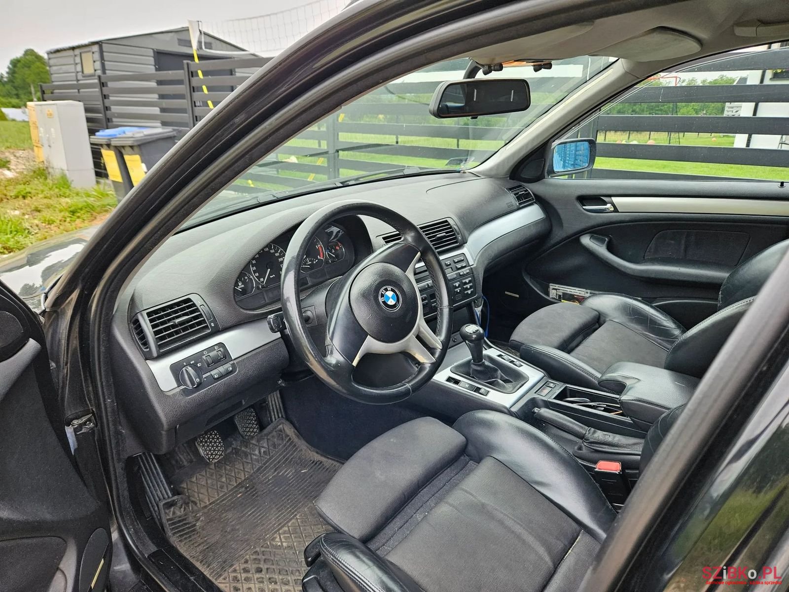 2003' BMW 3 Series photo #2