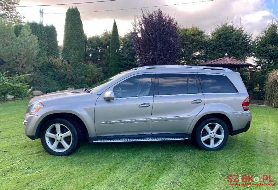 2009' Mercedes-Benz Gl photo #2