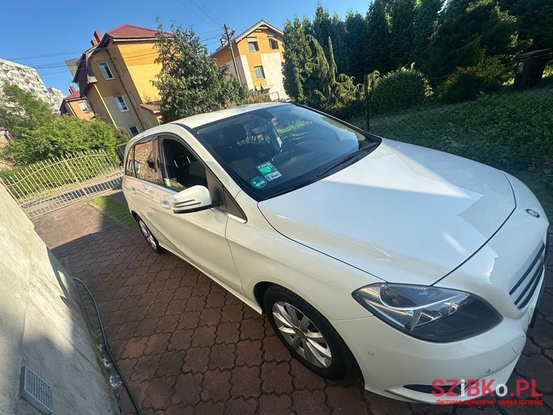 2014' Mercedes-Benz B-Class 180 (Cdi) D photo #3