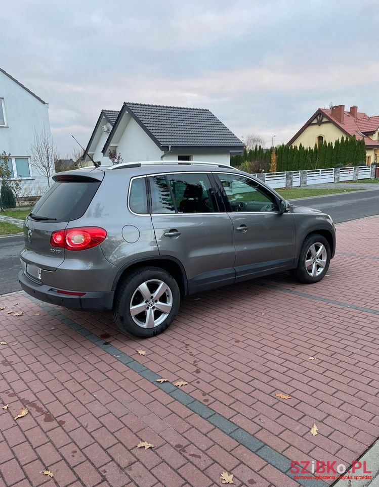2009' Volkswagen Tiguan photo #3