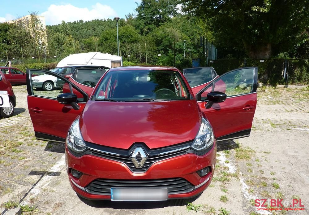 2019' Renault Clio photo #3