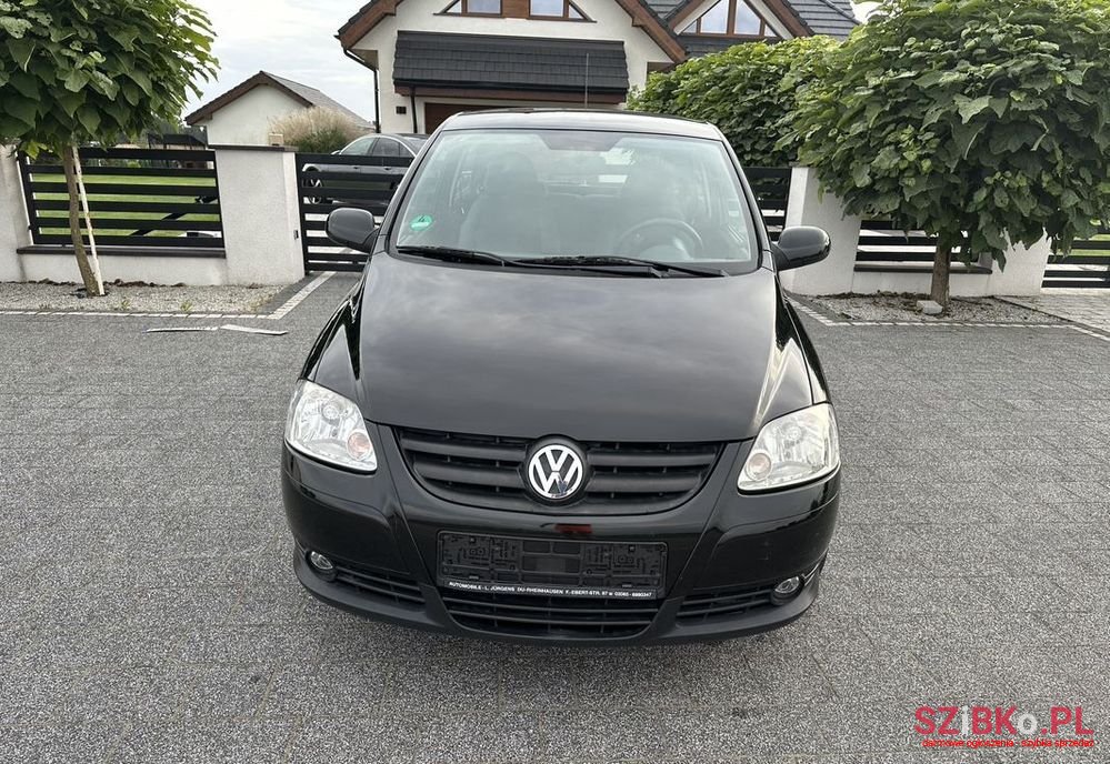 2011' Volkswagen Fox photo #6