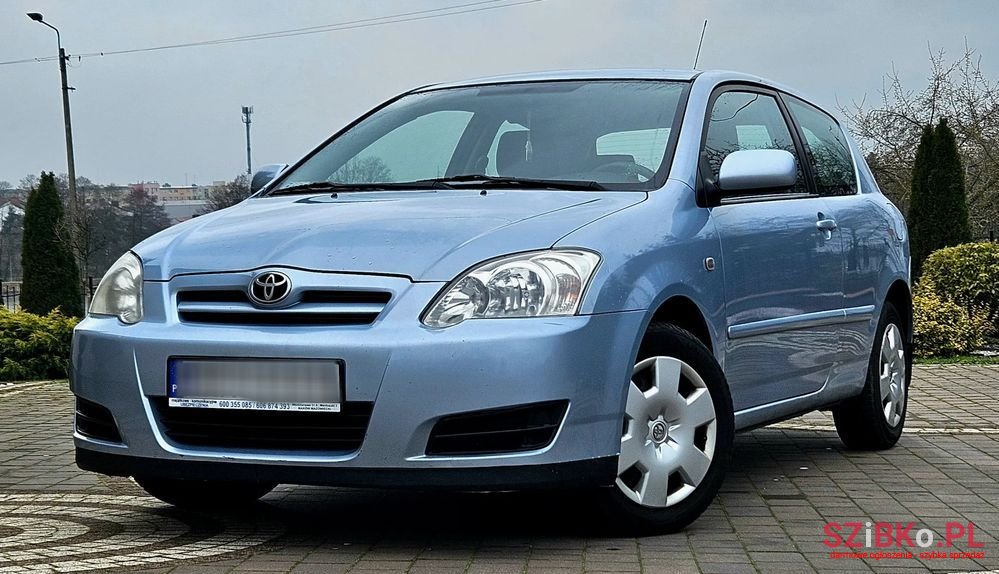 2004' Toyota Corolla photo #1