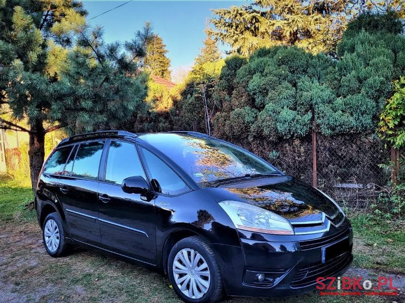 2008' Citroen C4 Grand Picasso photo #2