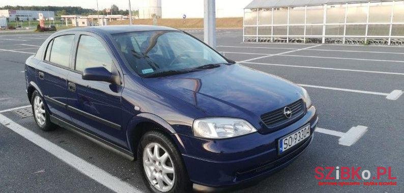 2003' Opel Astra photo #1