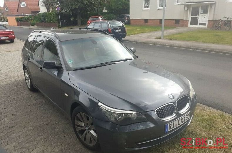 2009' BMW Seria 5 photo #1