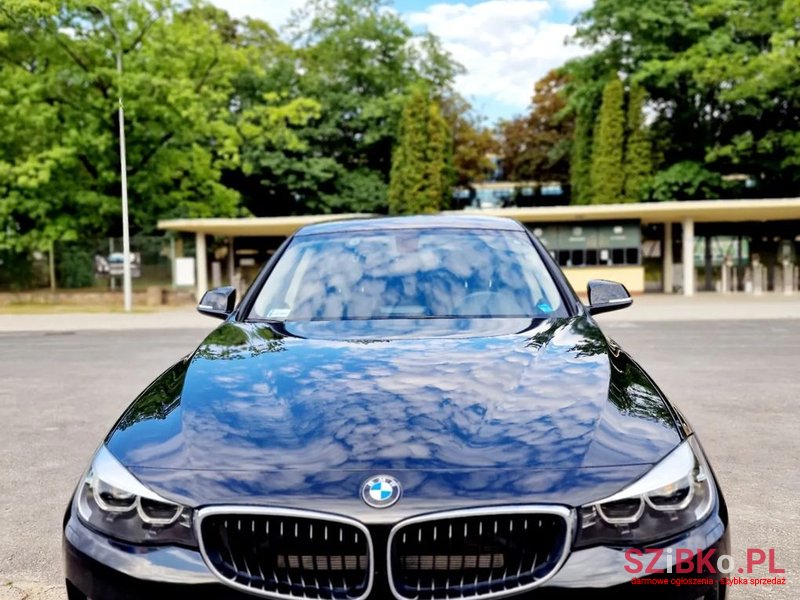 2018' BMW 3 Series photo #3