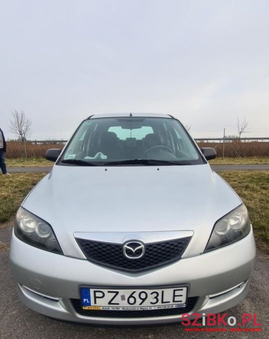 2006' Mazda 2 Comfort photo #2