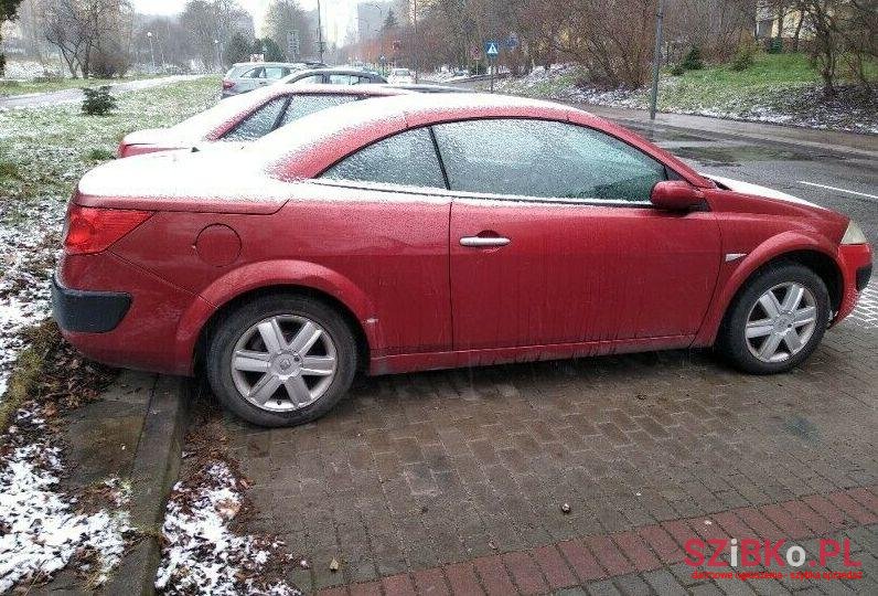 2004' Renault Megane photo #1