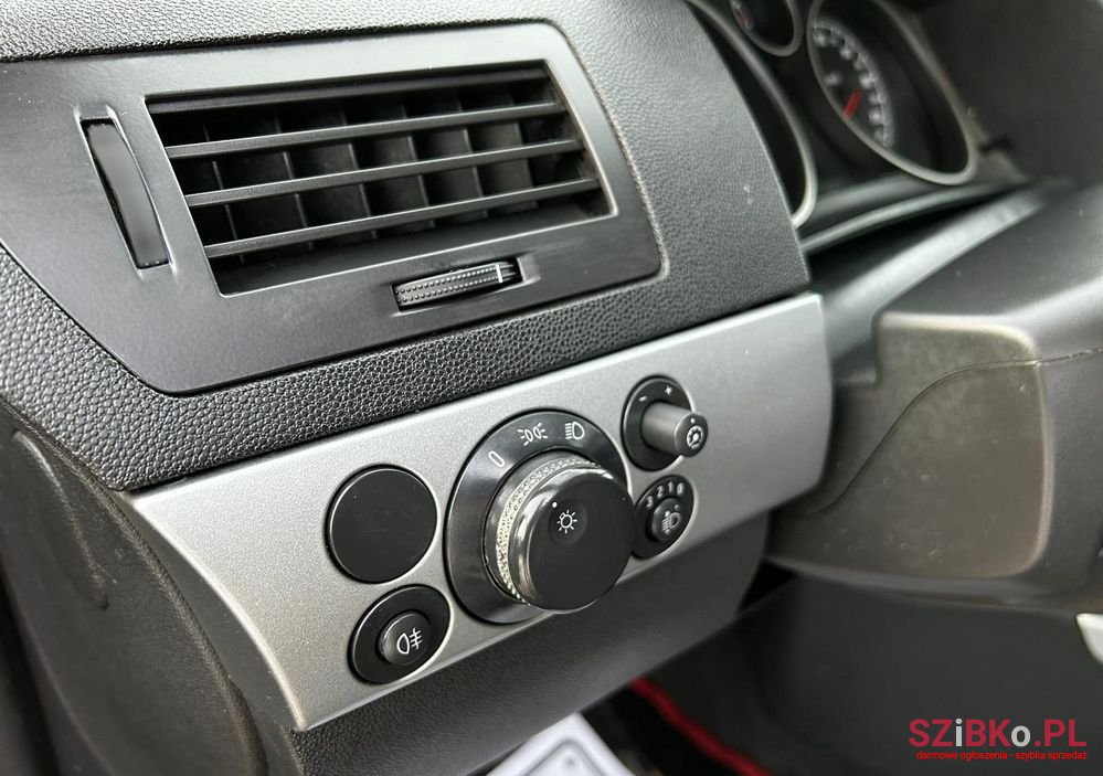 2009' Opel Astra photo #5