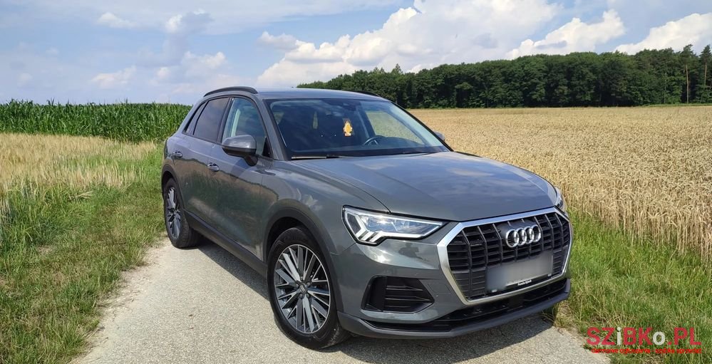 2019' Audi Q3 photo #2