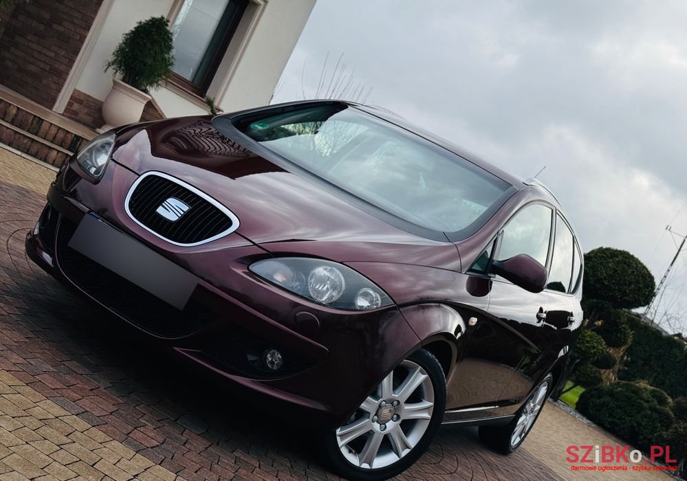 2008' SEAT Altea XL photo #3