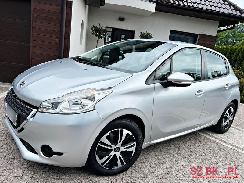 2012' Peugeot 208 1.4 Hdi Active Pack photo #1